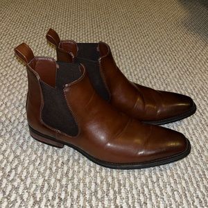 Santino Luciano Leather Chelsea Boots